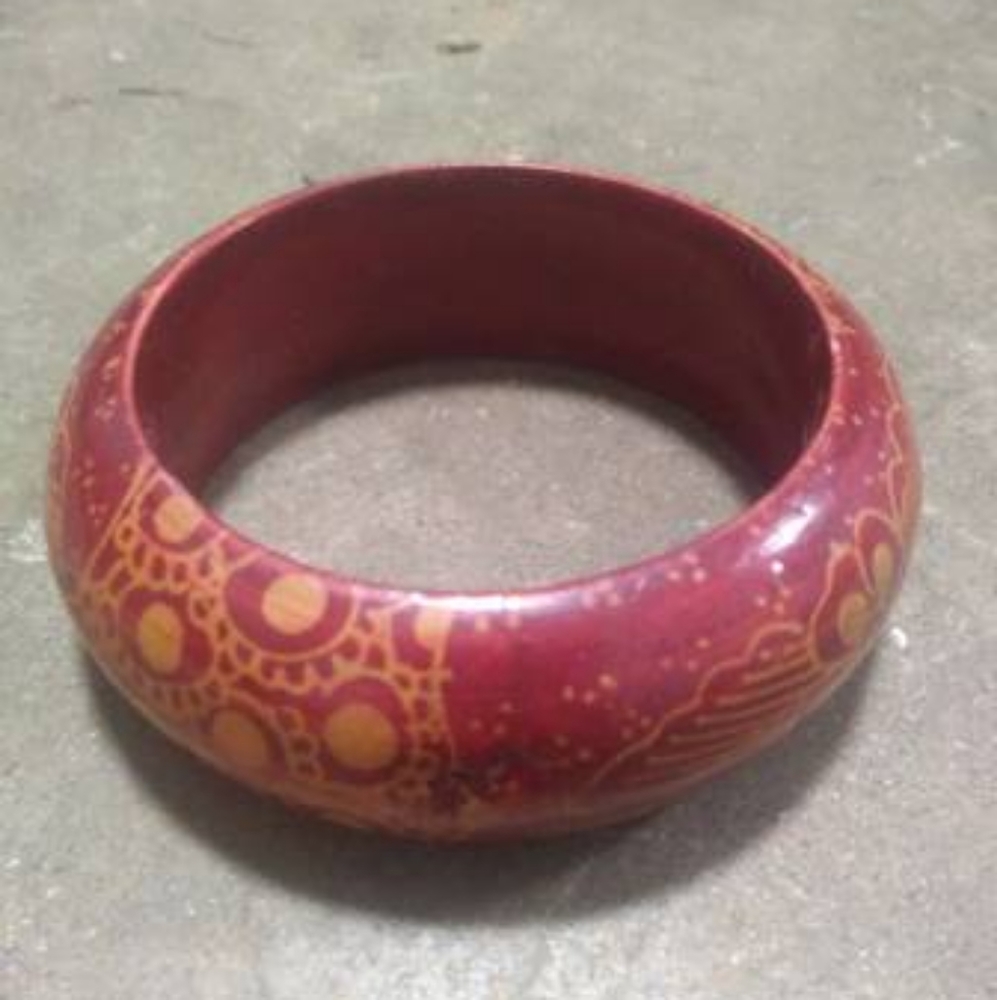 Indonesian bangle